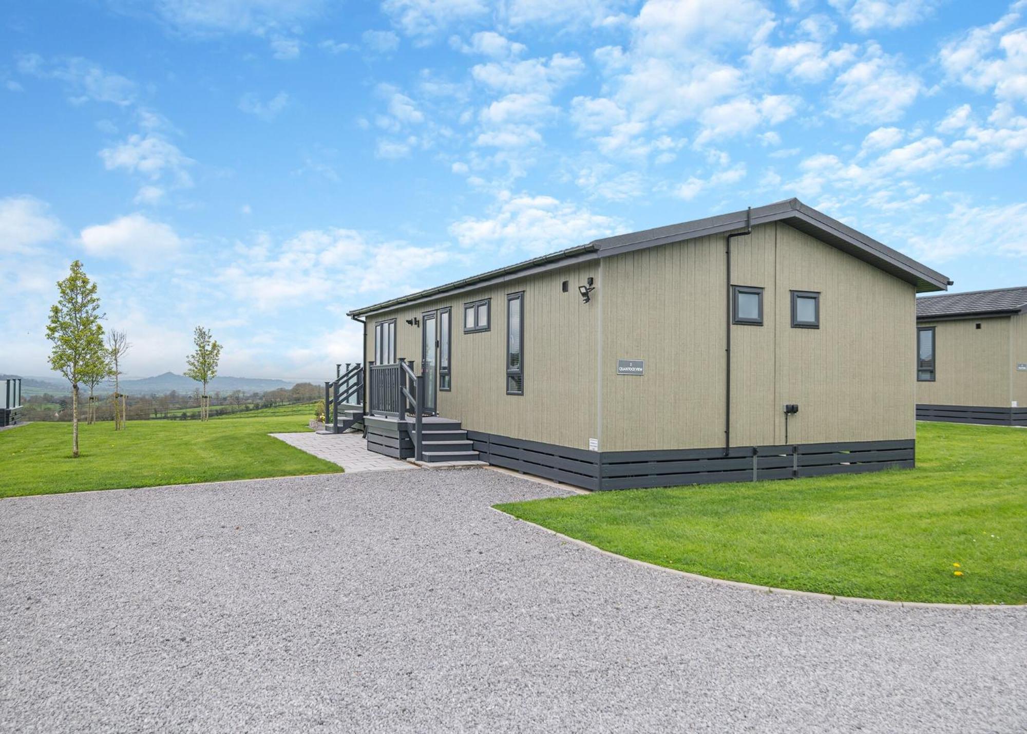 Midsomer Lodges Pilton 객실 사진