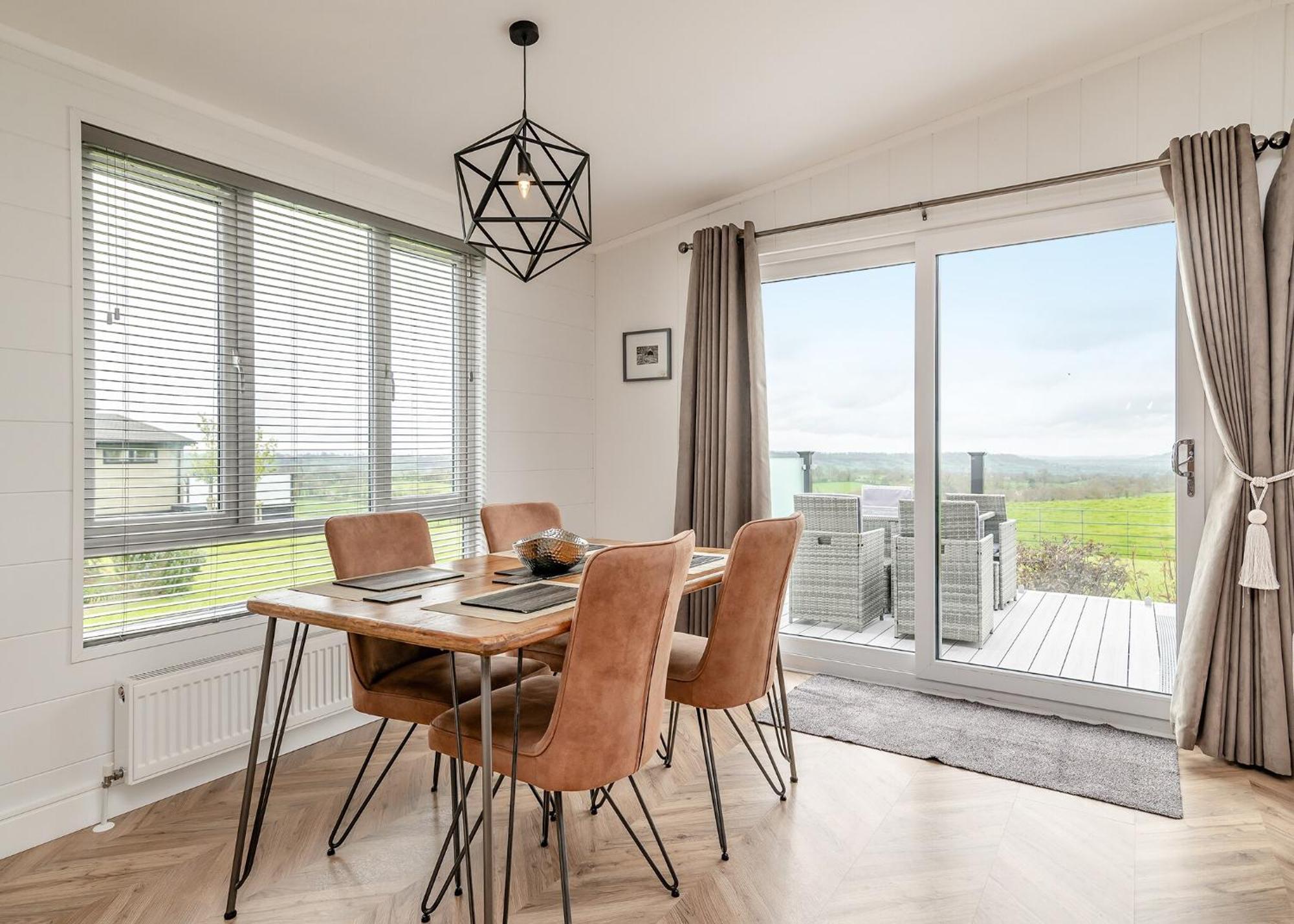 Midsomer Lodges Pilton 객실 사진