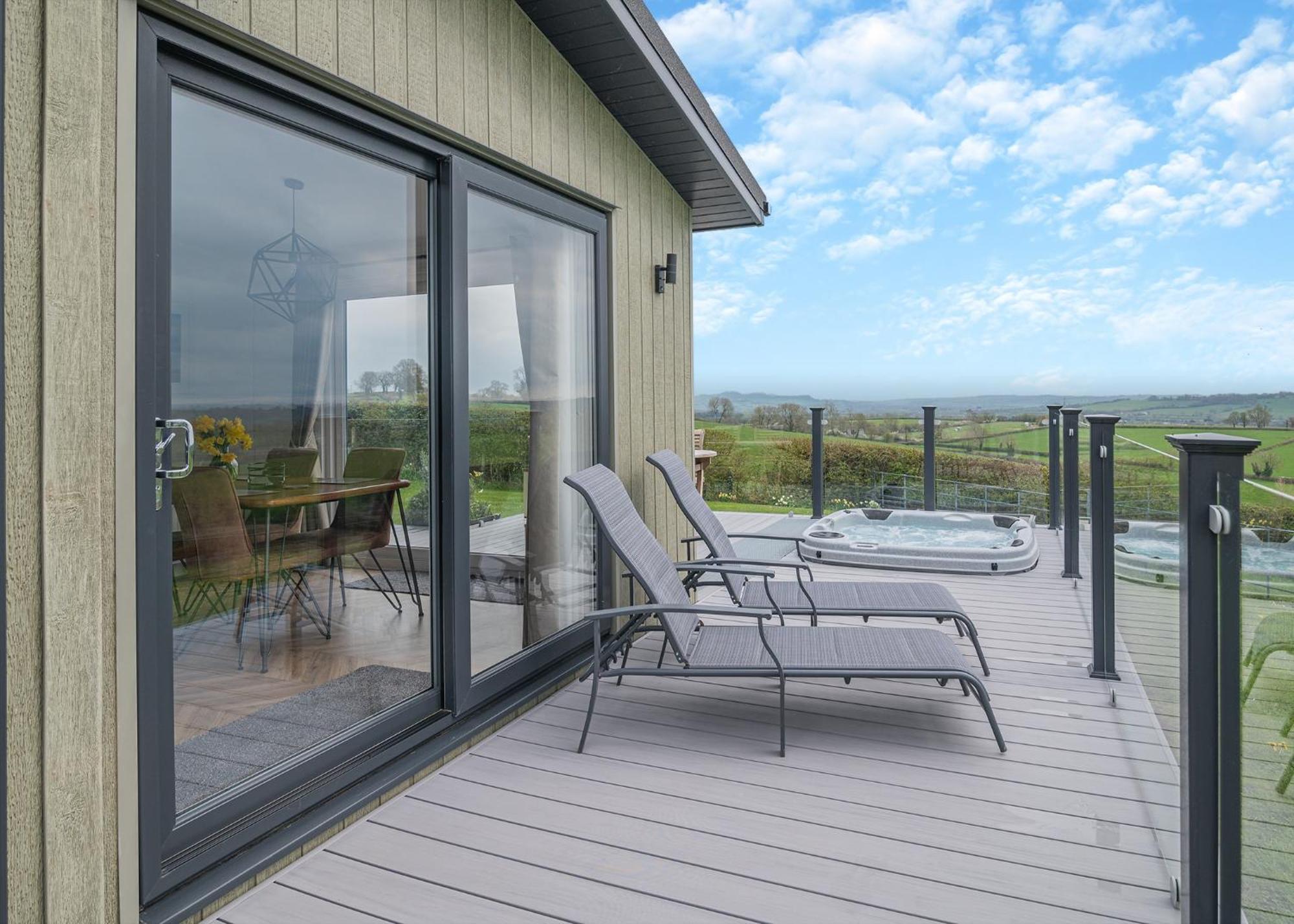 Midsomer Lodges Pilton 외부 사진
